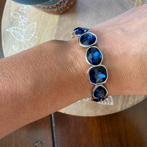 Monet Stretchy Silver Bracelet - Picture 1 of 2